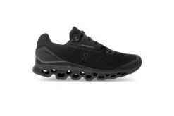 On Cloudstratus Loopschoen Zwart Dames