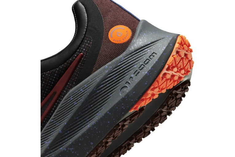 Nike Winflo 8 Shield Loopschoen Bronze Eclipse/zwart/redstone Heren - Image 6