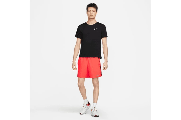 Nike Challenger 2-in-1 Hardloopshort Bright Crimson Heren - Image 5