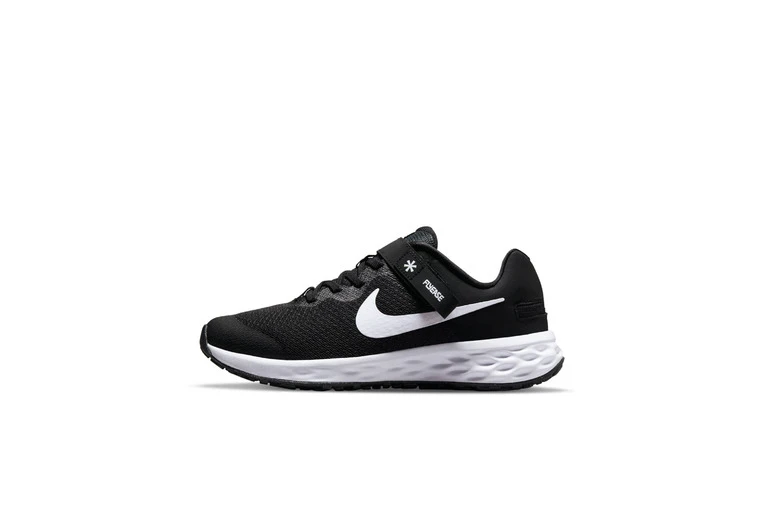 Nike Revolution 6 FlyEase Loopschoenen Zwart/Dark Smoke Grey/Wit KIDS - Image 2
